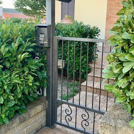 Attico Con Terrazzo Panoramico Maiella - 1Piano - Vasto Apartment Exterior foto